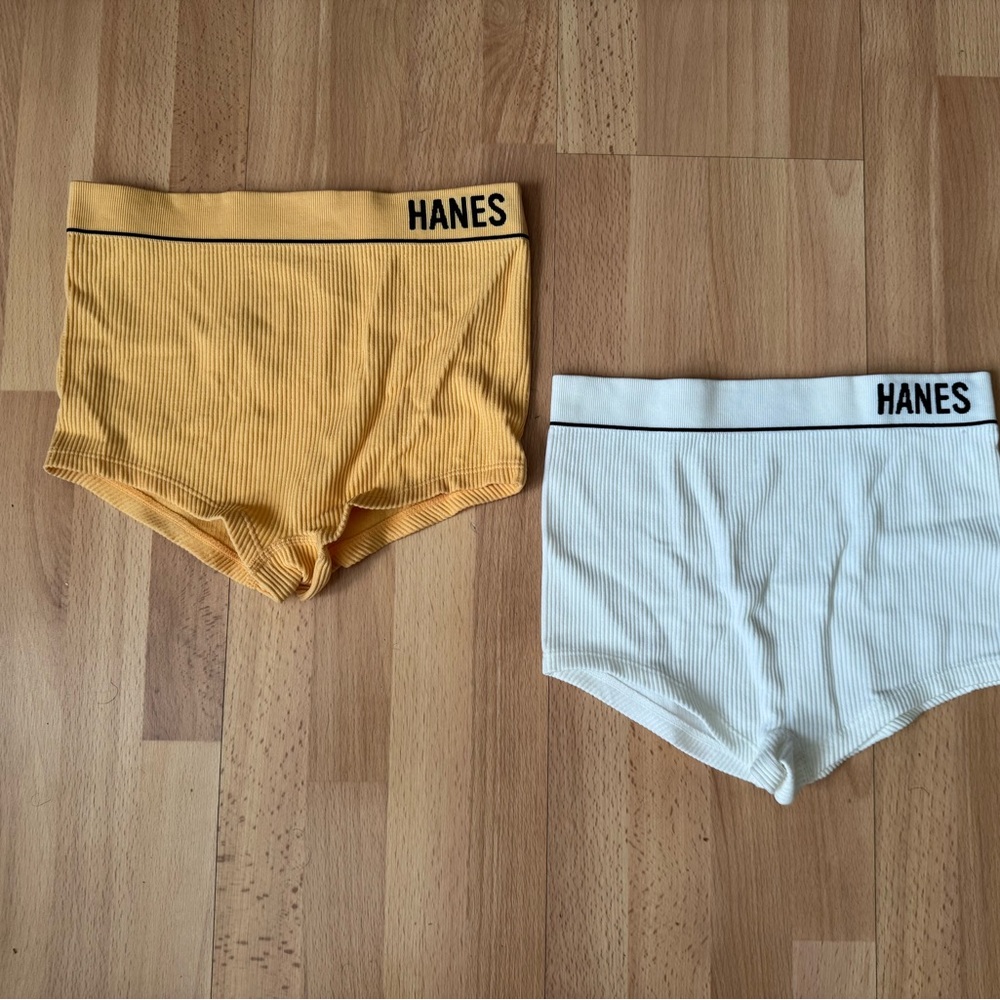 Bundle of 2 Hanes Originals Women's Seamless Rib Boyfit Panties